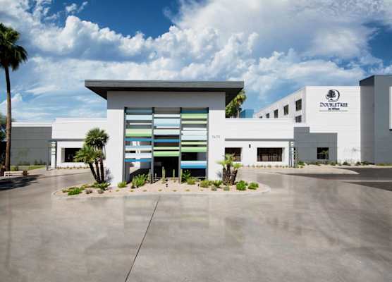 DoubleTree by Hilton Phoenix Chandler 1