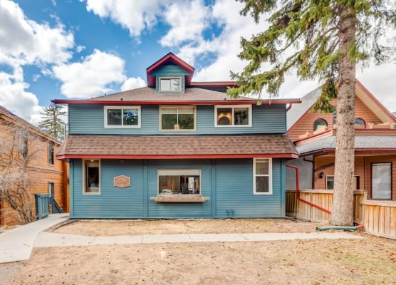 Rocky Mountain House - Sleeps 23 1