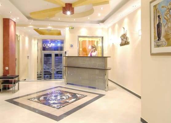 Argo Hotel Piraeus 1