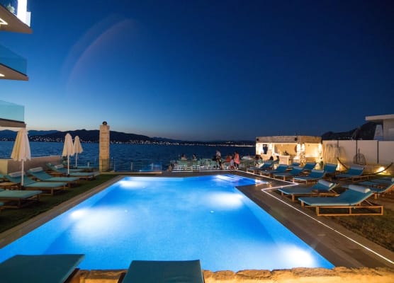 Aianteion Bay Luxury Hotel & Suites 1