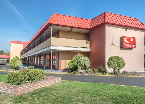 Econo Lodge West Haven 1