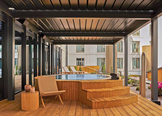 Clarion Hotel Helsinki Airport 1