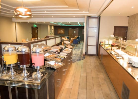Crowne Plaza LONDON - GATWICK AIRPORT by IHG 1