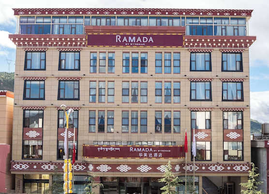 Ramada by Wyndham Diqing 1