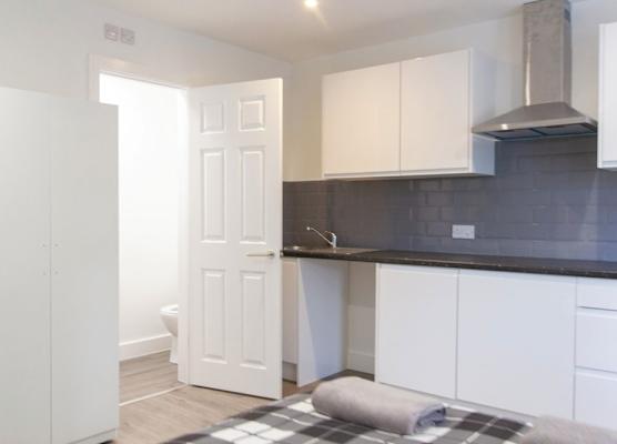 Bridge Road - Room 2b 1