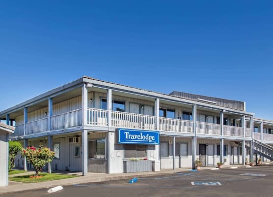 Travelodge by Wyndham Clearlake 1