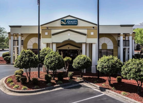 Quality Inn & Suites Mooresville-Lake Norman 1
