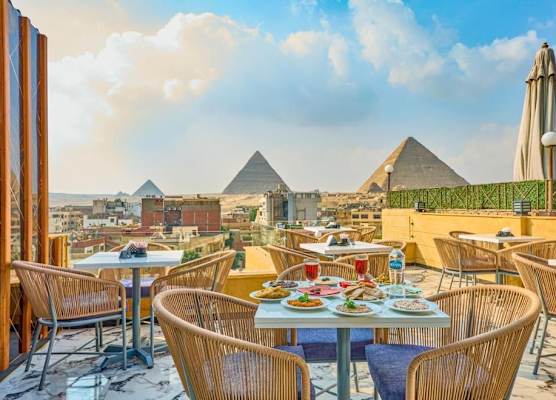 Cleopatra Tower Pyramids Hotel 1