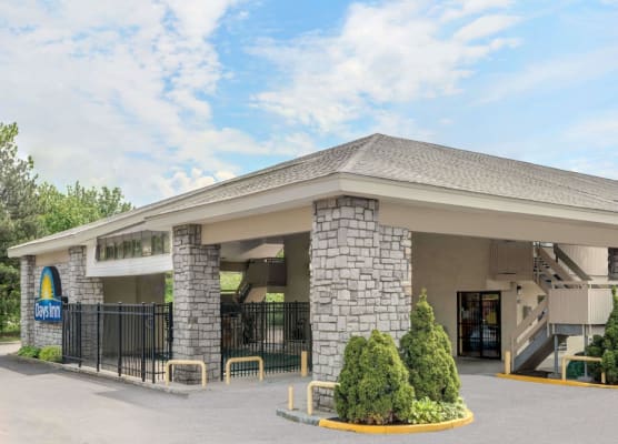 Days Inn by Wyndham Columbus Fairgrounds 1