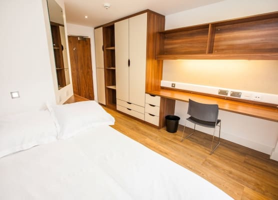 Willow Court 1