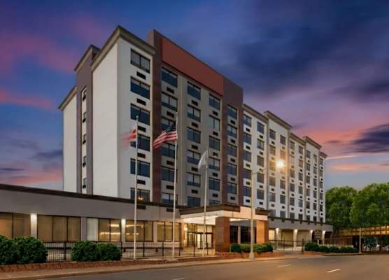 Holiday Inn Express & Suites Washington DC - NoMA by IHG 1