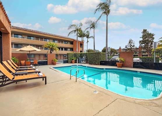 Best Western Plus Redondo Beach Inn 1
