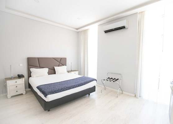 Grande Pensao Residencial Alcobia 1