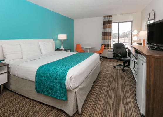 Howard Johnson by Wyndham Scott Lafayette 1