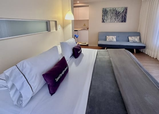 Hotel Living 55 1