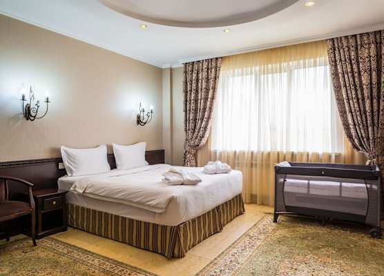 Royal Petrol Hotel 1