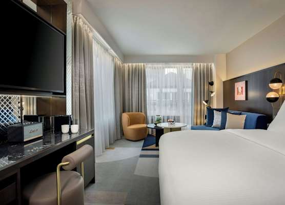 Neues Schloss Privat Hotel Zurich, Autograph Collection 1