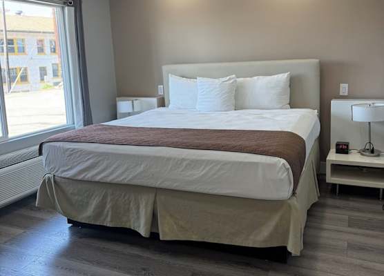 Holiday Lodge 1