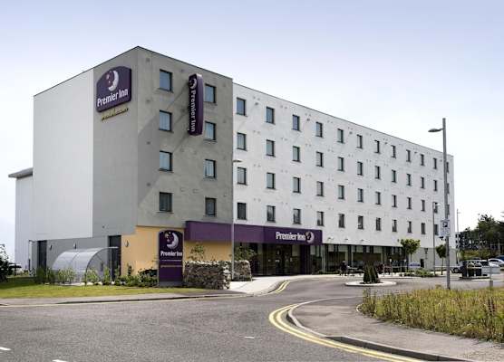 Premier Inn Aberdeen Airport - Dyce 1