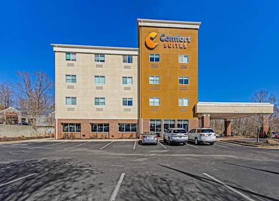 Comfort Suites Huntsville MidCity District at Research Park 1