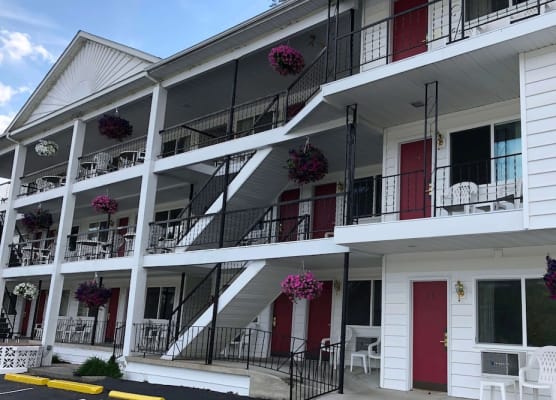 Baymont by Wyndham Lake George 1