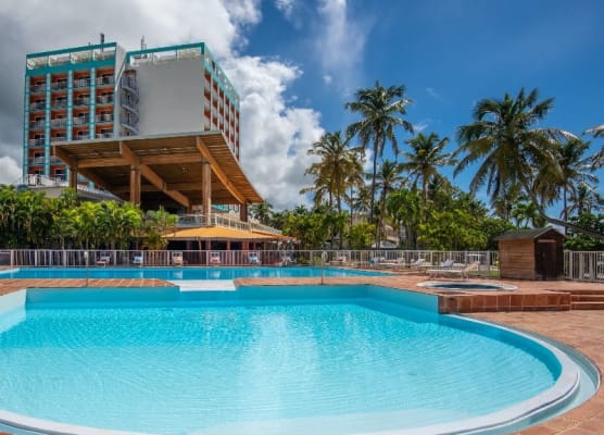 Arawak Hôtel Beach Resort avec location de voiture 1