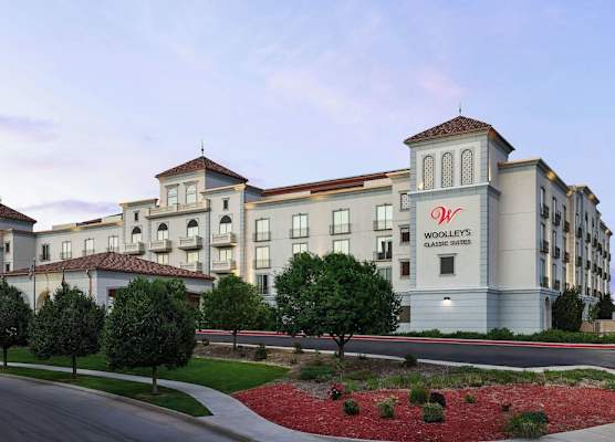 Woolley's Classic Suites 1