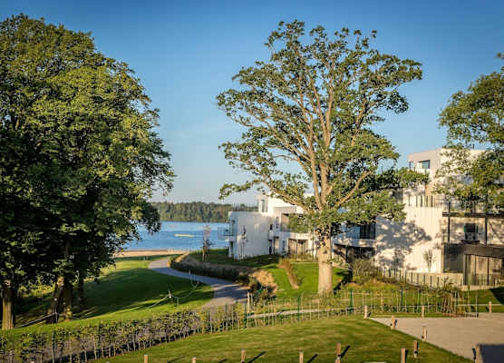 Golden Lakes Hotel 1