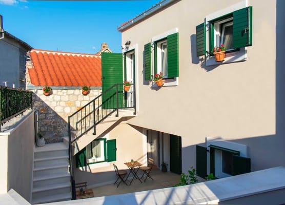 Zlatin Dvor - apartments for 3, terrace, Trogir center, beach at 5-min, BIKE friendly 1