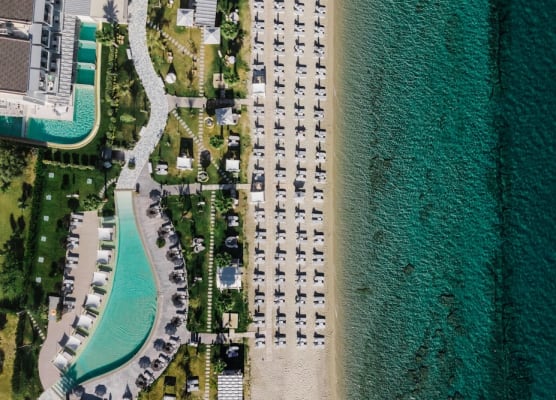Blue Carpet Luxury Suites 1