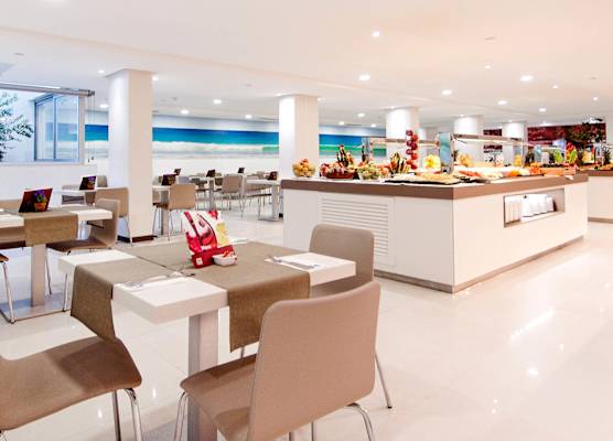 Globales Panamá - Adults Only 1