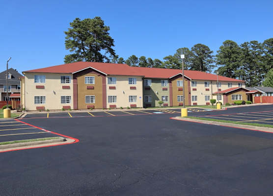 HomeTown Inn & Suites 1