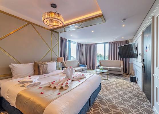 Seven Hotel 1