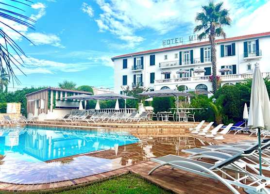 Hotel des Mimosas 1