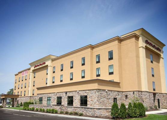 Hampton Inn & Suites Sandusky/Milan 1