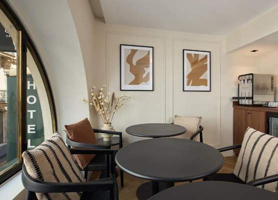 Hotel Elysée Secret 1