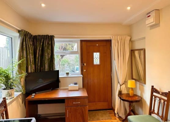 Fab Studio Room in Botley, Oxford 1