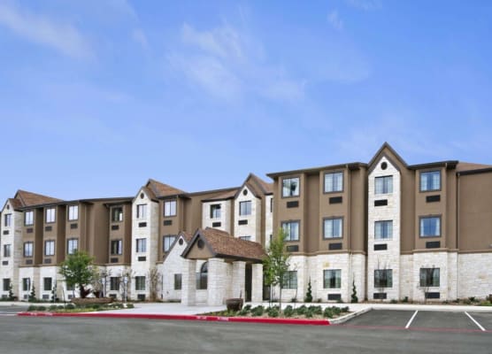 Microtel Inn & Suites by Wyndham Round Rock 1