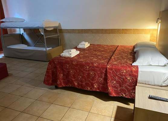 Hotel Alex Square 1