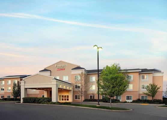 Fairfield Inn & Suites Redding 1