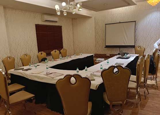 Venizia Sarovar Portico 1