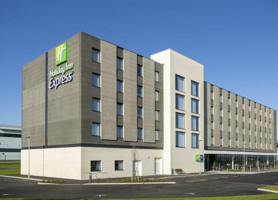 Holiday Inn Express BRIDGWATER M5, JCT. 24 by IHG 1