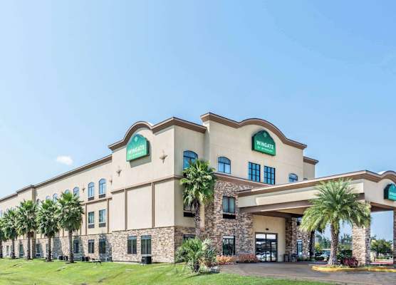 Wingate by Wyndham Lake Charles Casino Area 1