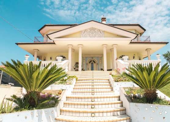 Alexander's Home 1