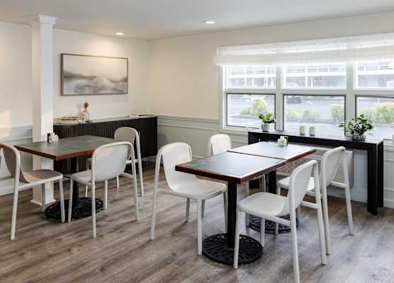 Riviera Beach Resort 1