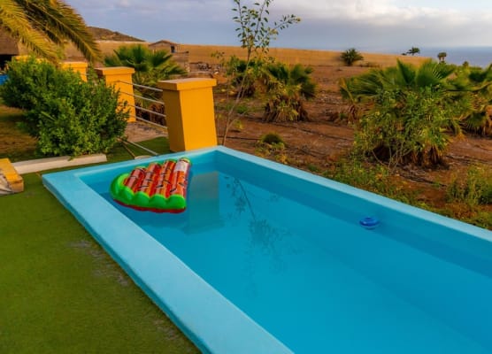 Twin Fin Surf Camp - Hostel 1