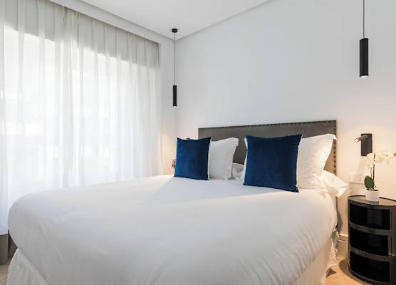 Feelathome Waldorf Suites Apartments 1