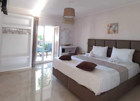 Roussa's Apartments 1