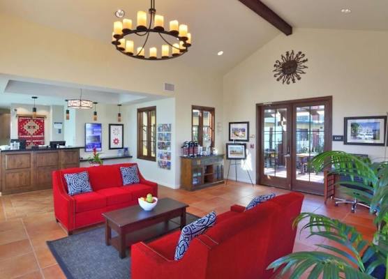 Lamplighter Inn & Suites at SDSU 1