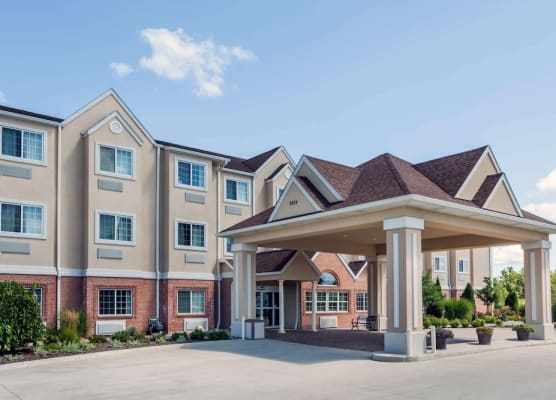 Microtel Inn & Suites by Wyndham Michigan City 1